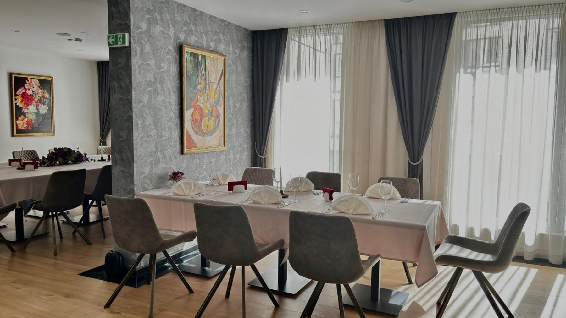 Blue Star Luxury Hotel Sofia Exterior photo