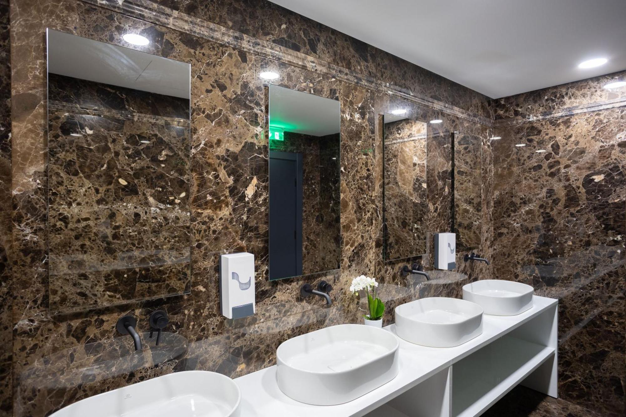Blue Star Luxury Hotel Sofia Exterior photo