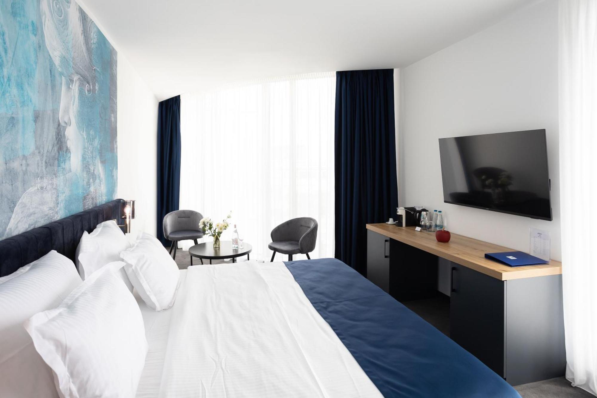Blue Star Luxury Hotel Sofia Exterior photo